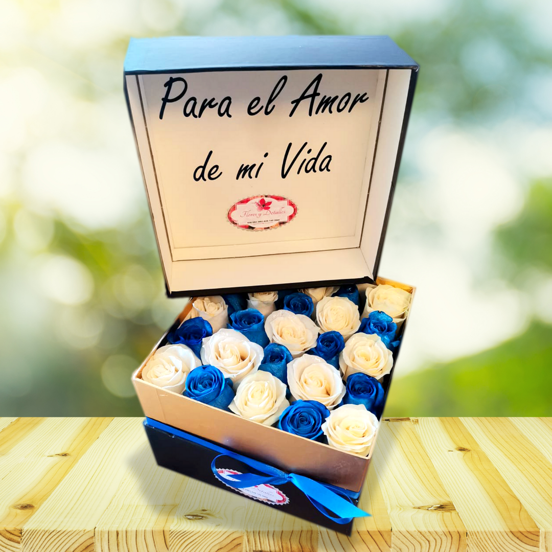 Caja con 25 rosas