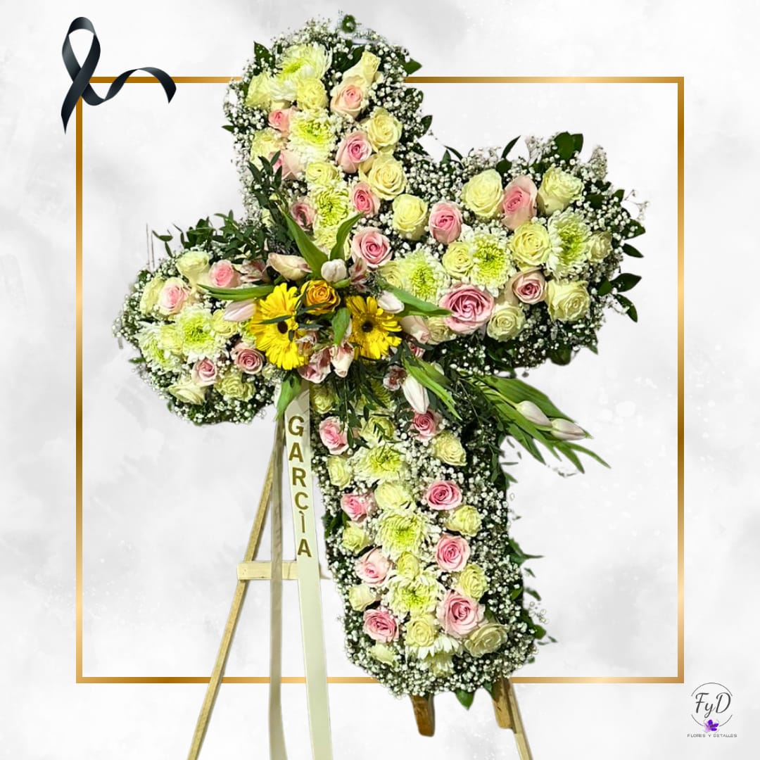 Cruz de Rosas y Tulipanes