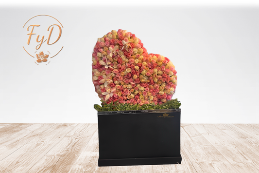 Caja corazón 350 rosas variadas