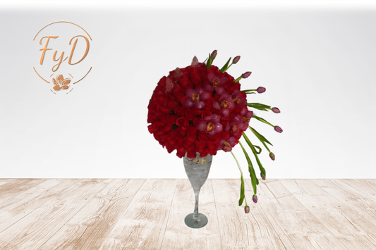 Copa champagne de 200 rosas y 10 tulipanes