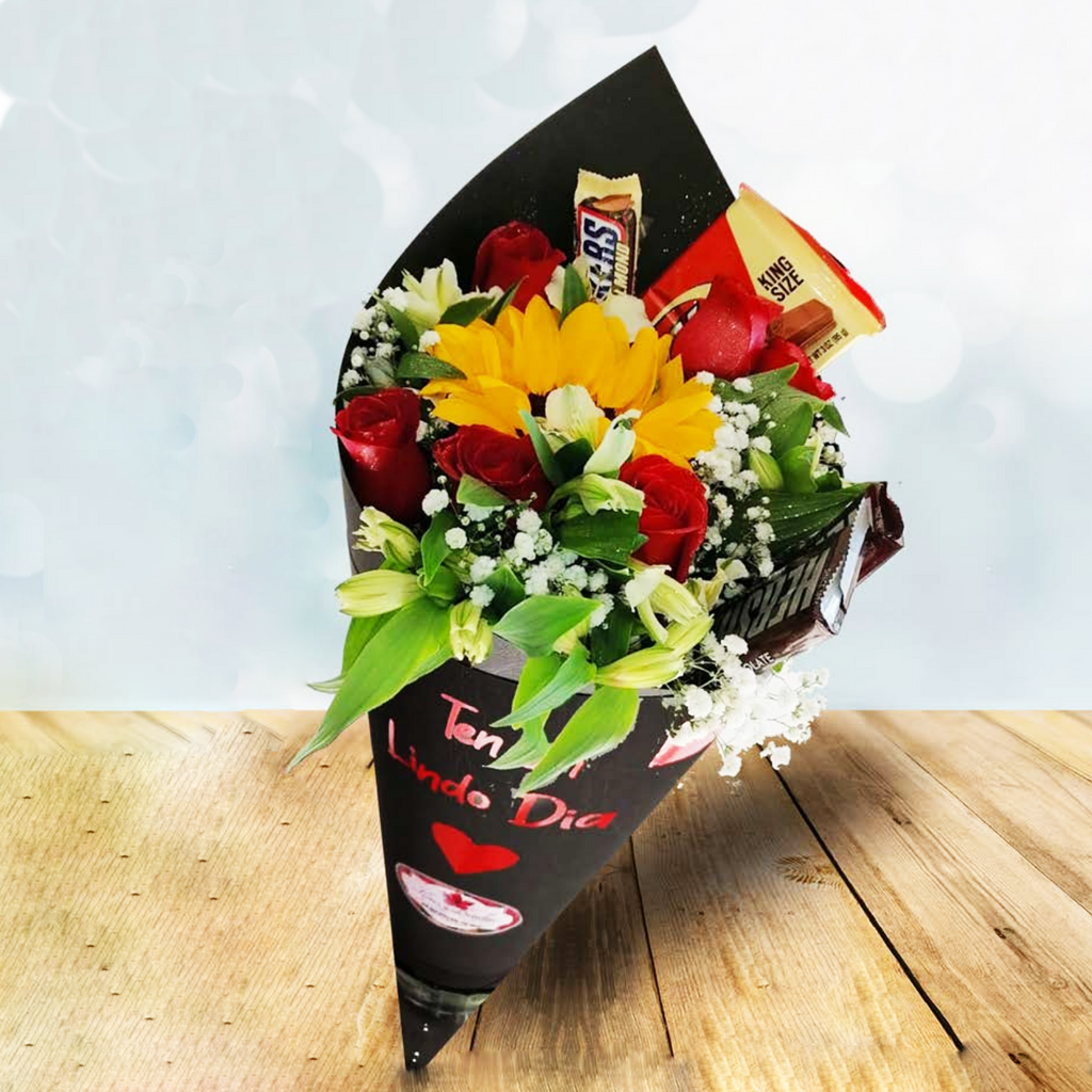 Bouquet con 6 rosas, 1 girasol y chocolates en cono